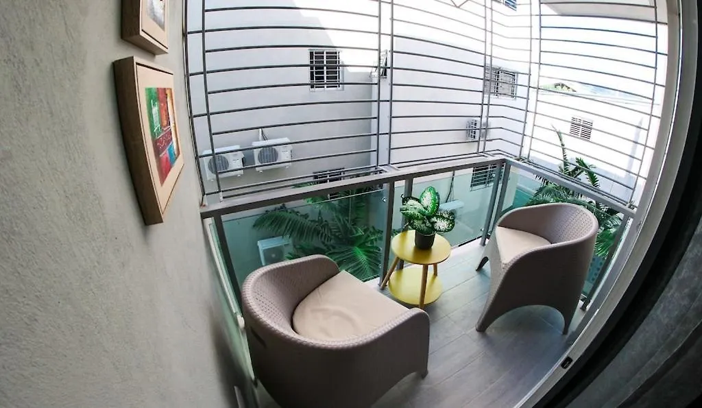 Luxurious 3-Bedroom Apartment With Pool & 24/7 Security سانتياغو دي لوس كاباليروس